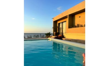 CABAÑA VACACIONAL DE 6 HABITACIONES, FRENTE AL MAR, RIOHACHA