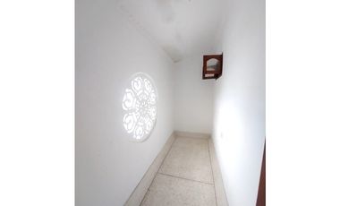 SE ARRIENDA CASA DE DOS PISOS EN ZONA NORTE DE MONTERIA