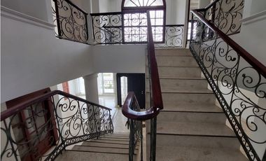 SE ARRIENDA CASA DE DOS PISOS EN ZONA NORTE DE MONTERIA