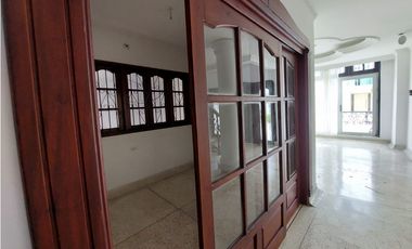 SE ARRIENDA CASA DE DOS PISOS EN ZONA NORTE DE MONTERIA