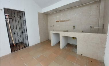 SE ARRIENDA CASA DE DOS PISOS EN ZONA NORTE DE MONTERIA
