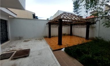SE ARRIENDA CASA DE DOS PISOS EN ZONA NORTE DE MONTERIA