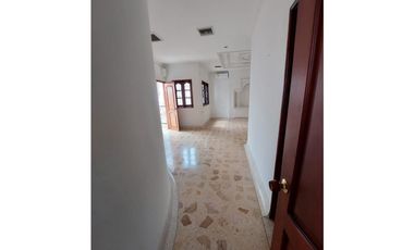 SE ARRIENDA CASA DE DOS PISOS EN ZONA NORTE DE MONTERIA