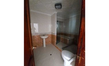 SE ARRIENDA CASA DE DOS PISOS EN ZONA NORTE DE MONTERIA