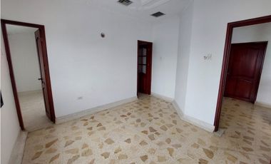 SE ARRIENDA CASA DE DOS PISOS EN ZONA NORTE DE MONTERIA