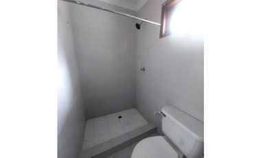 SE ARRIENDA CASA DE DOS PISOS EN ZONA NORTE DE MONTERIA