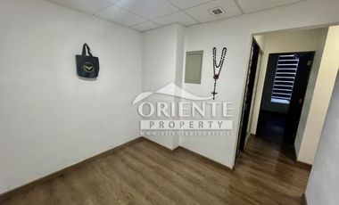 OFICINA CON TERRAZA , METRO MANUEL MONTT