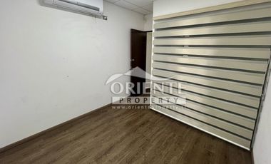 OFICINA CON TERRAZA , METRO MANUEL MONTT