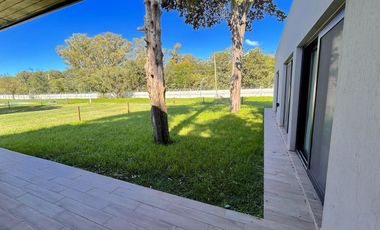 Casa en alquiler amoblada disponible a partir de Junio