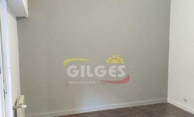 Alquiler de Casa 3 Ambientes  en Ramos Mejia  Impecable, con Quincho y Parrilla