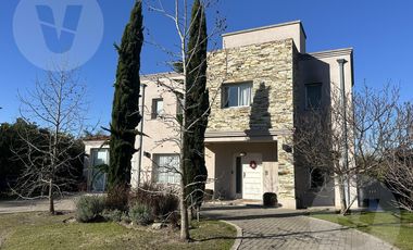 Casa en venta - Barrio La Horqueta de Echeverría, Canning