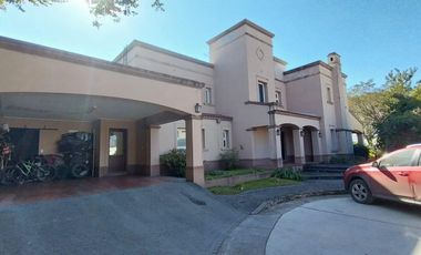 Casa Country 3D en venta Moreno y Av Peron