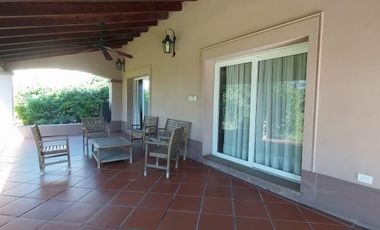 Casa Country 3D en venta Moreno y Av Peron