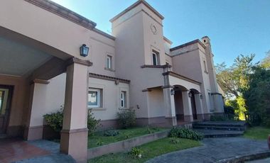 Casa Country 3D en venta Moreno y Av Peron