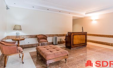 Departamento en Alquiler 4 ambientes c/ dependencia - Recoleta