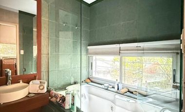 Casa en  VENTA 4 AMB C/ Patio, TERRAZA Y GARAGE CUB.