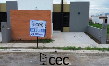 CASA EN VENTA, 2 RECÁMARAS, 2 BAÑOS, COCHERA PARA 1 AUTO
