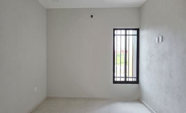 CASA EN VENTA, 2 RECÁMARAS, 2 BAÑOS, COCHERA PARA 1 AUTO