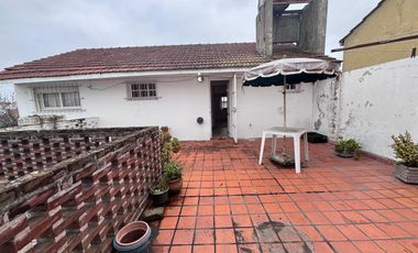 Casa en alquiler de 5 ambientes en Barrio San José