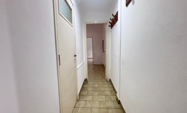 Casa en alquiler de 5 ambientes en Barrio San José