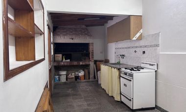 Casa en alquiler de 5 ambientes en Barrio San José