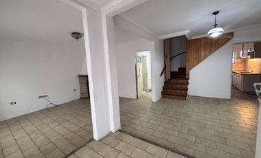 Casa en alquiler de 5 ambientes en Barrio San José