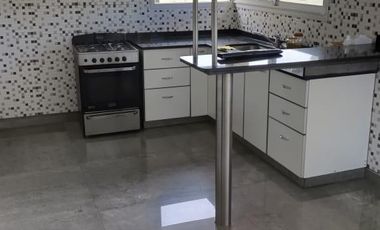 Casa en alquiler en Barrio San Eduardo, Pilar del Este