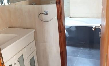 Casa en alquiler en Barrio San Eduardo, Pilar del Este