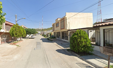 Casa en venta en la Colonia La Esperanza, Gómez Palacio, Durango. LR