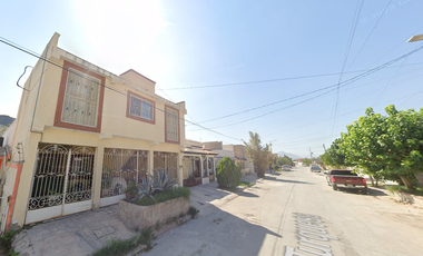 Casa en venta en la Colonia La Esperanza, Gómez Palacio, Durango. LR