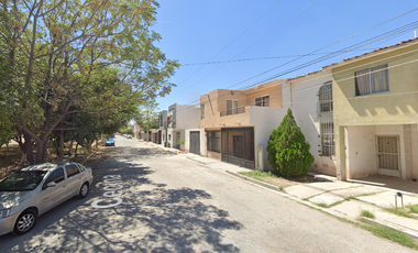 Casa en venta en la Colonia Rincón San Antonio, Gómez Palacio, Durango. LR