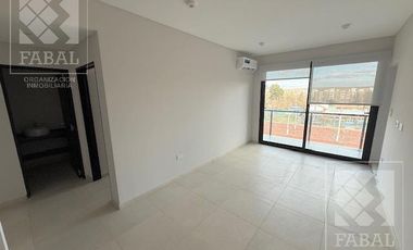 Departamento alquiler zona Tenis Club, 1 dormitorio, baño, balcón y quincho con parrilla