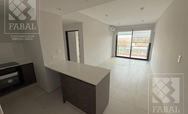 Departamento alquiler zona Tenis Club, 1 dormitorio, baño, balcón y quincho con parrilla