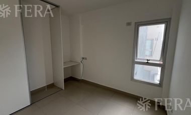 Alquiler de departamento de 2 ambientes con balcón en Wilde