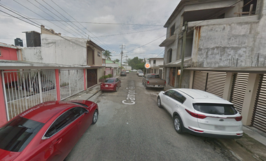 Casa en venta en el Residencial Carrizales, Tabasco. LR
