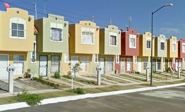 JVV- EXCELENTE OPORTUNIDAD DE REMATE DE CASA EN VISTAS DE TESISTAN, JALISCO.