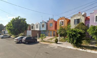 JVV- EXCELENTE OPORTUNIDAD DE REMATE DE CASA EN VISTAS DE TESISTAN, JALISCO.