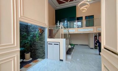 JUAL RUMAH  DI  JALAN PATTIMURA JOMBANG KOTA    DEKAT PERKANTORAN , SARANA PENDIDIKAN