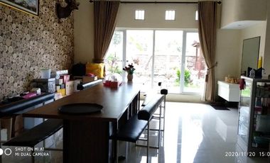 jual murah  villa 3 lantai Trawas  hunian sejuk & asri