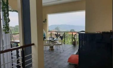 jual murah  villa 3 lantai Trawas  hunian sejuk & asri