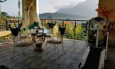 jual murah  villa 3 lantai Trawas  hunian sejuk & asri