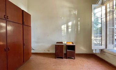 Casa a reciclar Suipacha 511 - Oportunidad!