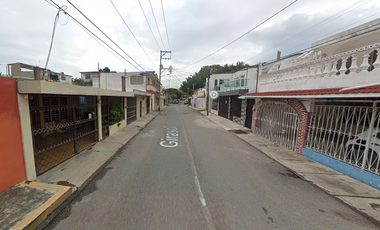 Casa en venta en la Colonia Tulipanes, Villahermosa, Tabasco. LR