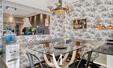 INCREIBLE CASA EN SAAVEDRA 7 AMB - 500 M2 CON JARDIN Y PILETA