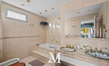 INCREIBLE CASA EN SAAVEDRA 7 AMB - 500 M2 CON JARDIN Y PILETA