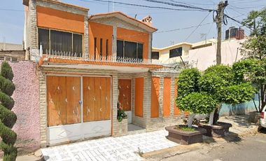 JVV- REMATE DE CASA EN AURORA, NEZAHUALCOYOTL, EDO. DE MEX.