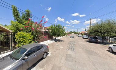 Casa en venta en la Colonia Del Empleado, Delicias, Chihuahua. LR