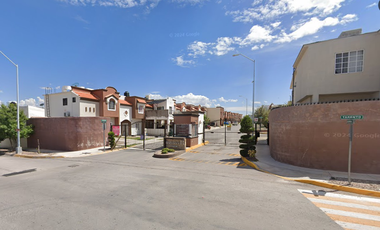 Casa en venta en el Residencial Romance, Chihuahua. LR