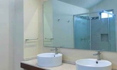 CASA EN VENTA EN CLUB Y DENTRO DEL CAMPO DE GOLF ALTOZANO, MORELIA