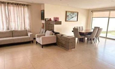 CASA EN VENTA EN CLUB Y DENTRO DEL CAMPO DE GOLF ALTOZANO, MORELIA